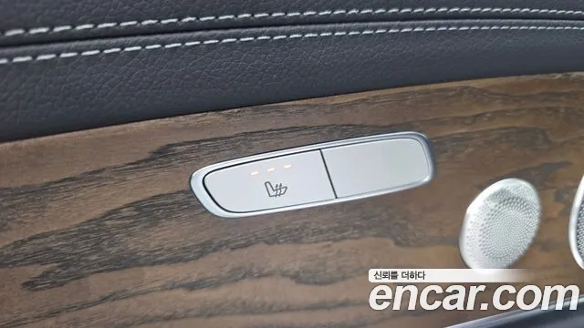 Mercedes-Benz E-Class — Фото автомобиля 27