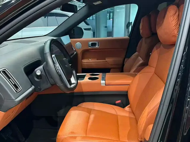 Li Auto L7 — Фото автомобиля 7