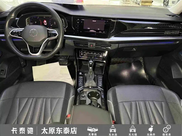 Volkswagen Passat — Фото автомобиля 19
