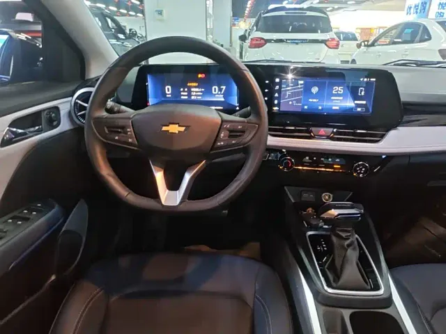 Chevrolet Monza — Фото автомобиля 12