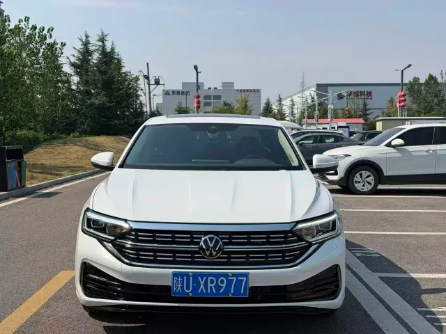 Volkswagen Sagitar — Фото автомобиля 2