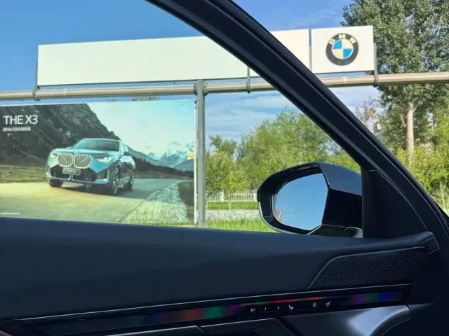 BMW i5 — Фото автомобиля 17