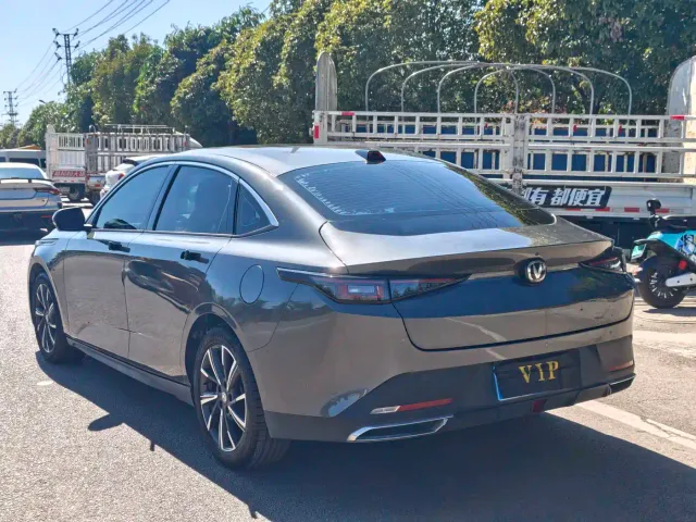 Changan Lamore — Фото автомобиля 8