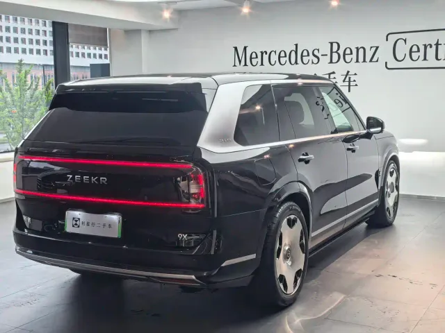 ZEEKR Zeekr 9X 2025 model Ultra Edition 70kWh — Фото автомобиля 4