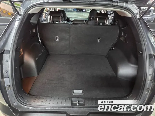 Hyundai Tucson Tucson (NX4) Бензин 1.6 турбо 2WD — Фото автомобиля 15