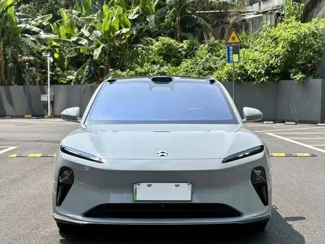 Nio ET5 Touring — Фото автомобиля 2