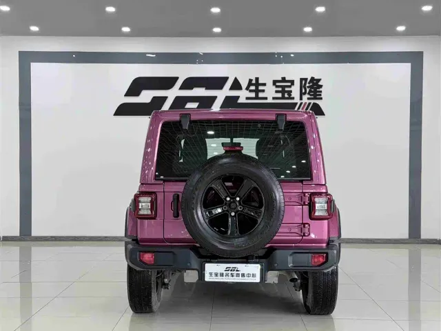 Jeep Wrangler — Фото автомобиля 5
