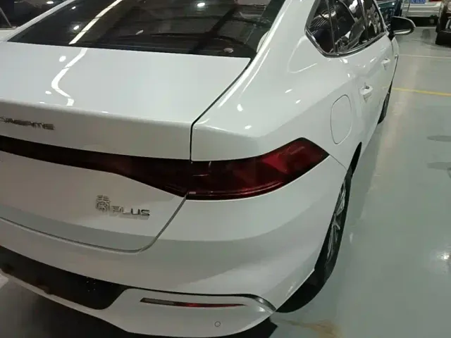 BYD Qin PLUS — Фото автомобиля 7