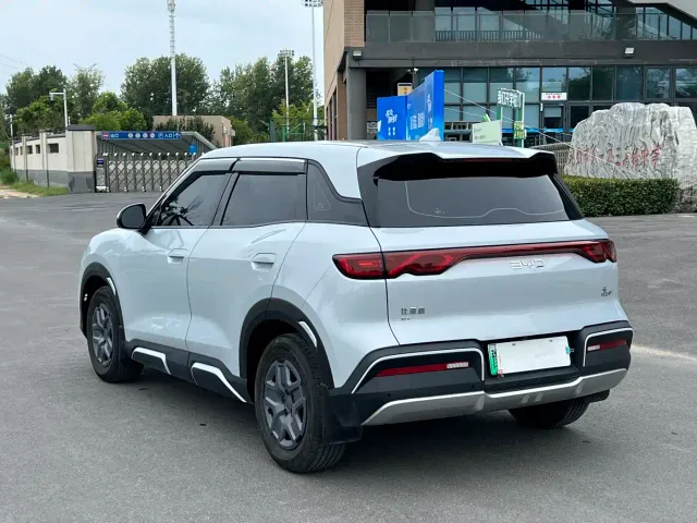 BYD Yuan UP — Фото автомобиля 7