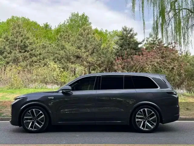 Li Auto L9 — Фото автомобиля 3