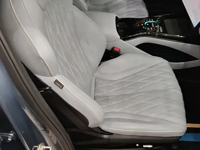 BYD Seal — Фото автомобиля 24