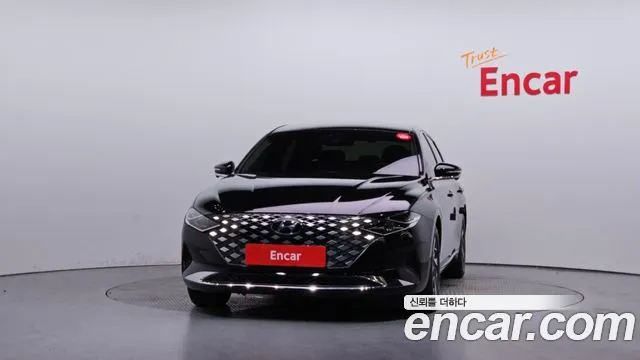 Hyundai Grandeur (New) Hybrid — Фото автомобиля 3