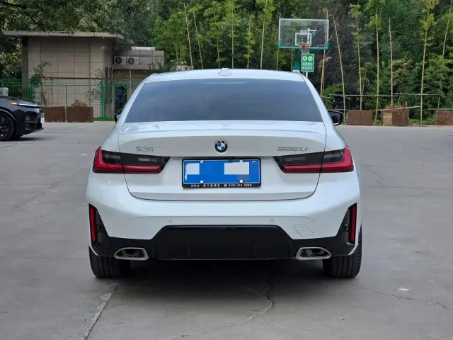 BMW 3 Series — Фото автомобиля 4