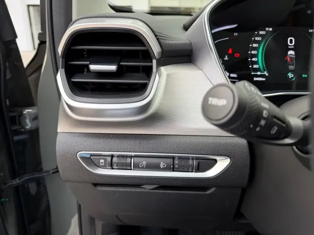 Geely Binyue — Фото автомобиля 12