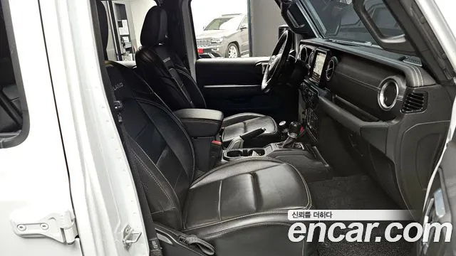 Jeep Wrangler Wrangler (JL) 2.0 Overland 4 двери — Фото автомобиля 10