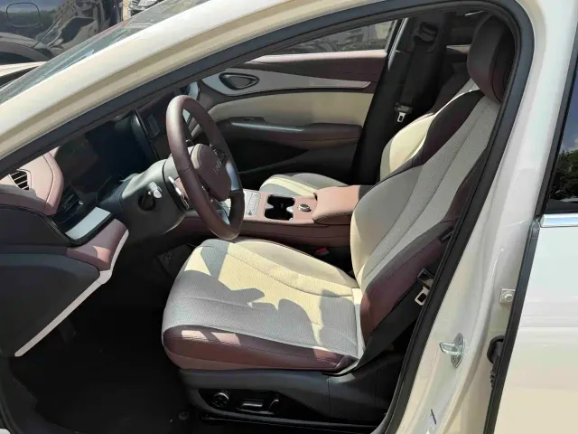 BYD Seal 07 DM-i — Фото автомобиля 5