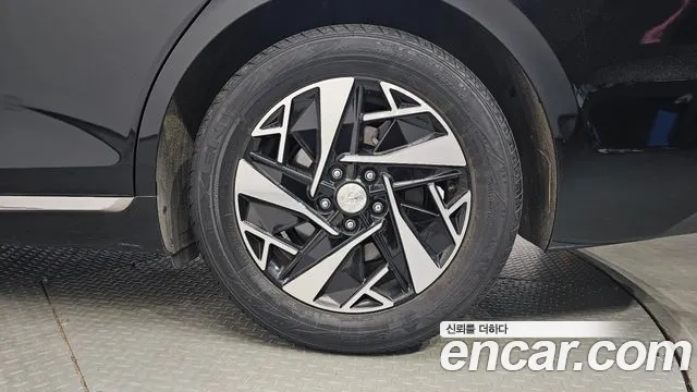 Hyundai Grandeur Grandeur (New) Hybrid — Фото автомобиля 6