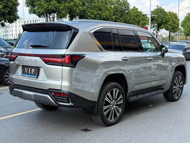 Lexus LX — Фото автомобиля 7