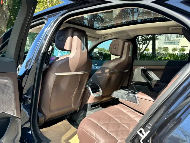 BMW 7 Series — Фото автомобиля 13