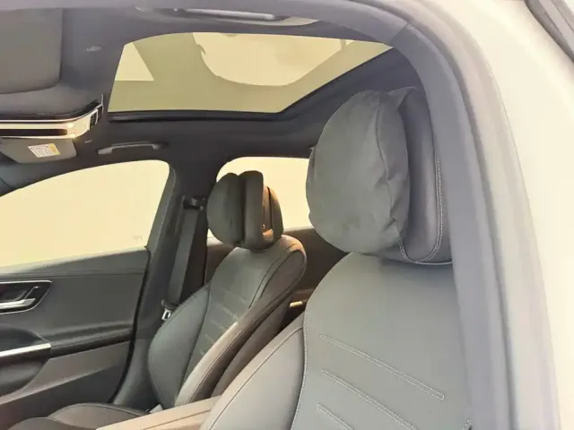 Mercedes-Benz C-Class — Фото автомобиля 24