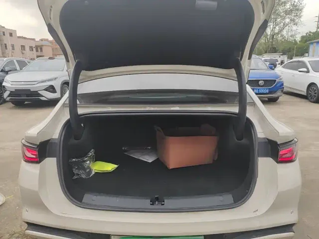 BYD Seal 06 — Фото автомобиля 18