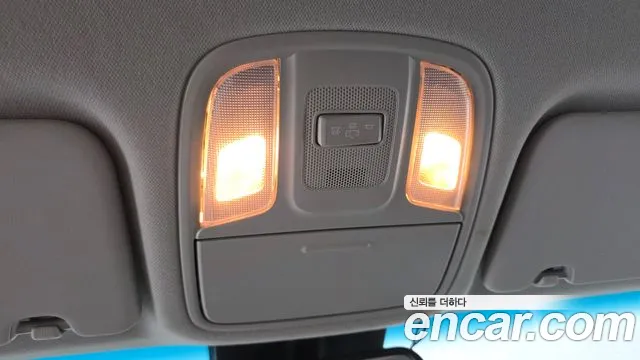 Kia Niro — Фото автомобиля 18