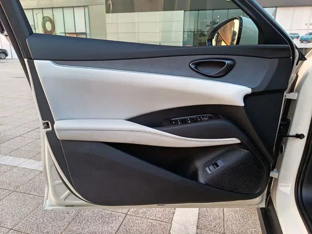 BYD Seal 06 — Фото автомобиля 12