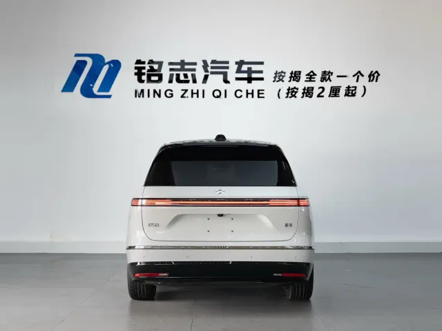 Nio ES8 — Фото автомобиля 6