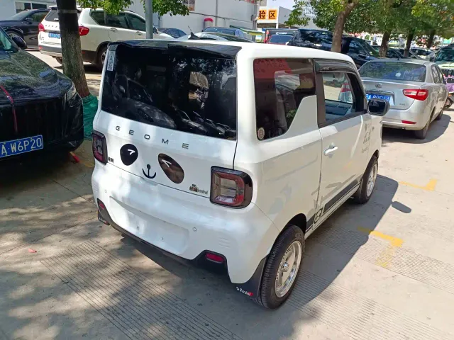 Geely Panda — Фото автомобиля 16