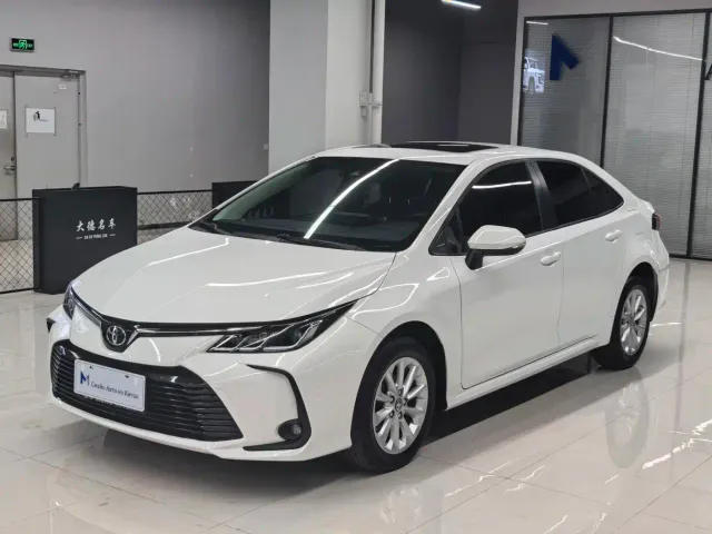 Фотография автомобиля — Toyota Corolla