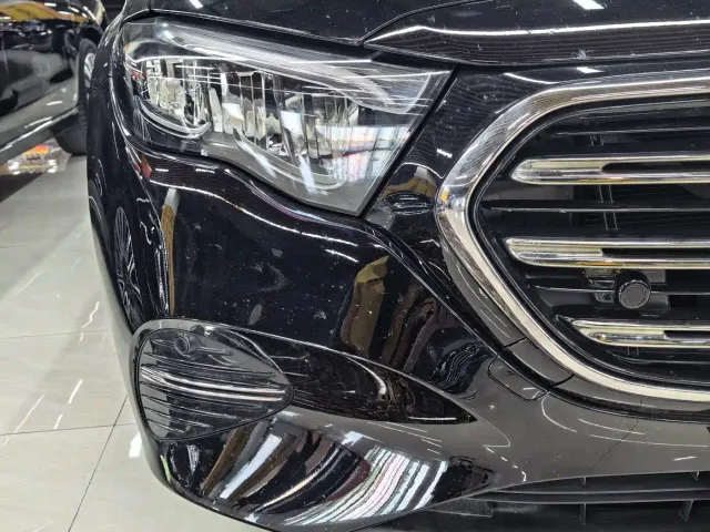 Mercedes-Benz E-Class — Фото автомобиля 12