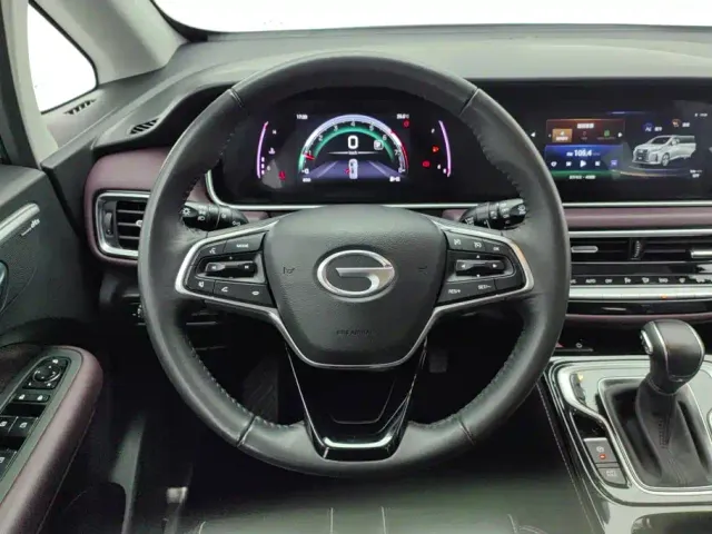 GAC Trumpchi M6 — Фото автомобиля 15