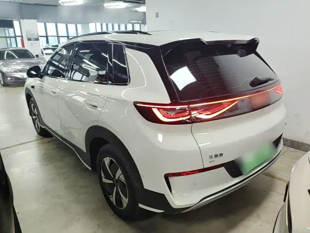 BYD Sealion 05 EV — Фото автомобиля 4