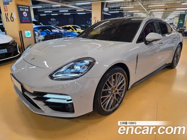 Porsche Panamera — Фото автомобиля 2