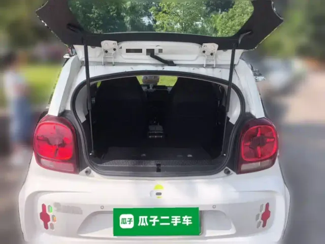 Roewe Clever — Фото автомобиля 15