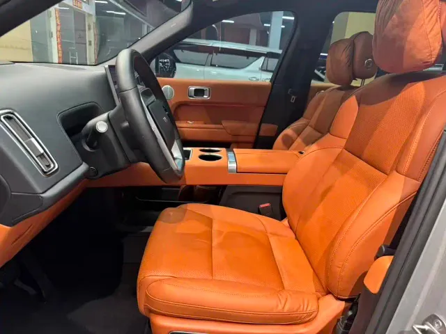 Li Auto Li L8 2023 Max — Фото автомобиля 7