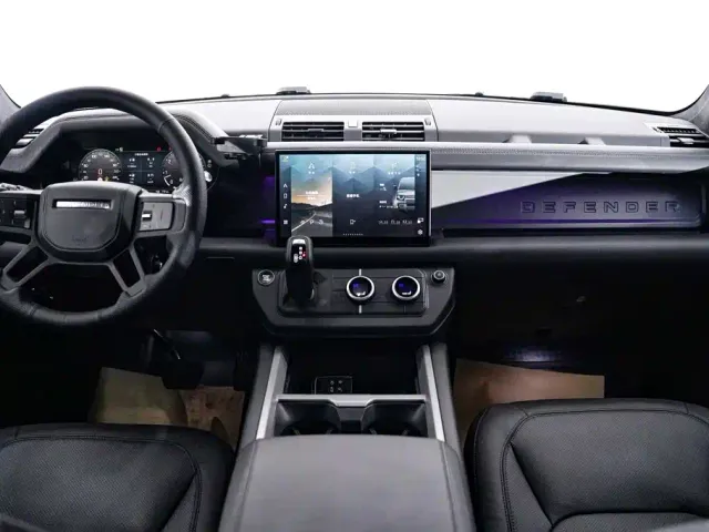 Land Rover Defender — Фото автомобиля 15