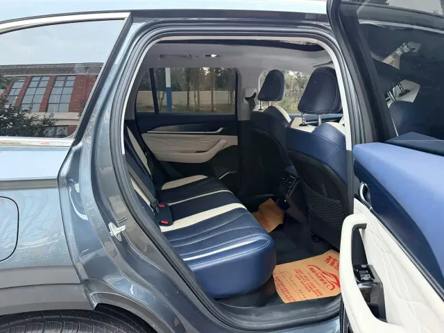 Geely Xingyue L — Фото автомобиля 11