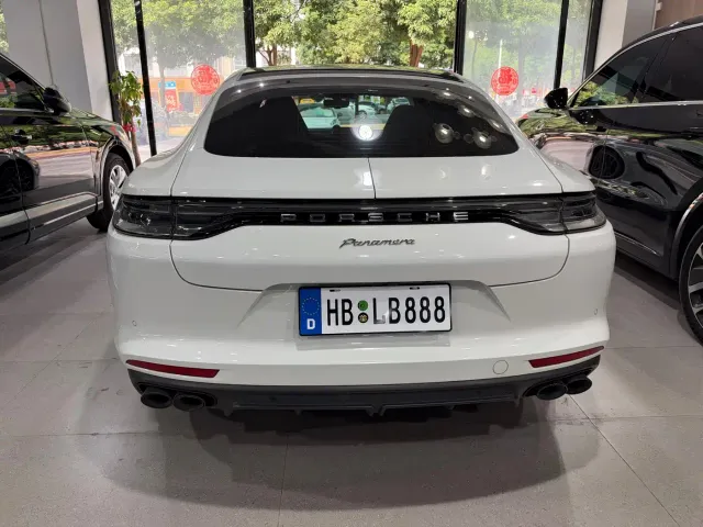 Porsche Panamera — Фото автомобиля 4