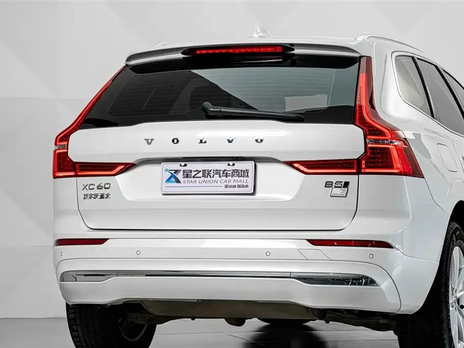 Volvo Volvo XC60 2022 B5 AWD R-Design — Фото автомобиля 7