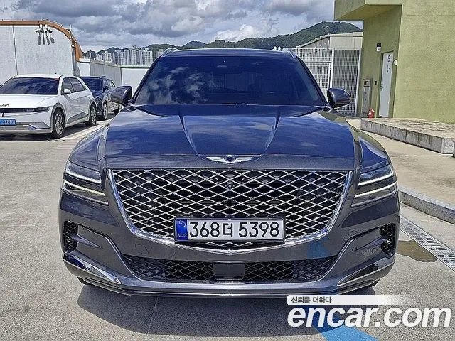 Фотография автомобиля — Genesis GV80