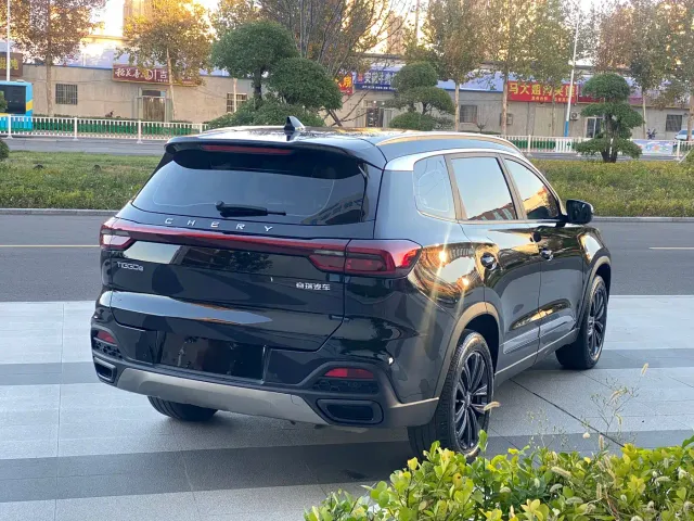 Chery Tiggo 8 — Фото автомобиля 14