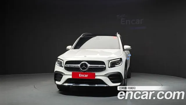 Mercedes-Benz GLB-Class — Фото автомобиля 2