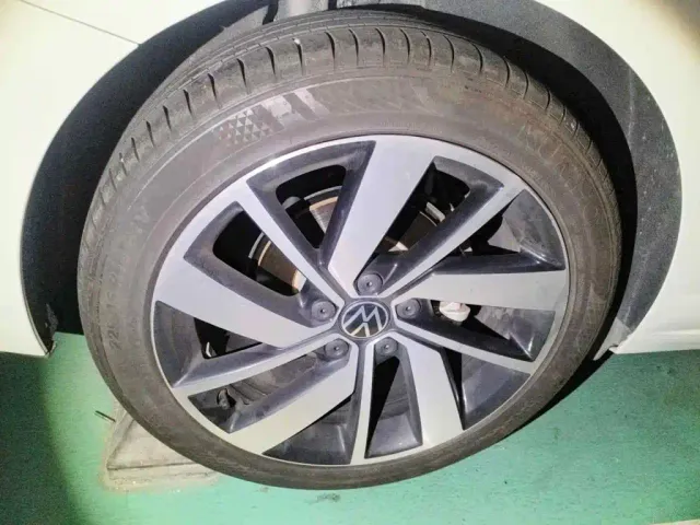 Volkswagen Sagitar — Фото автомобиля 7
