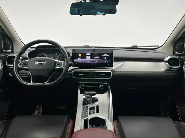 Geely Binyue — Фото автомобиля 16