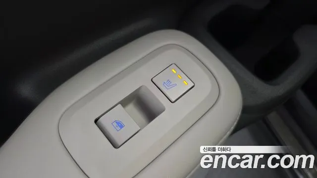 Hyundai Santa Fe MX5 — Фото автомобиля 22