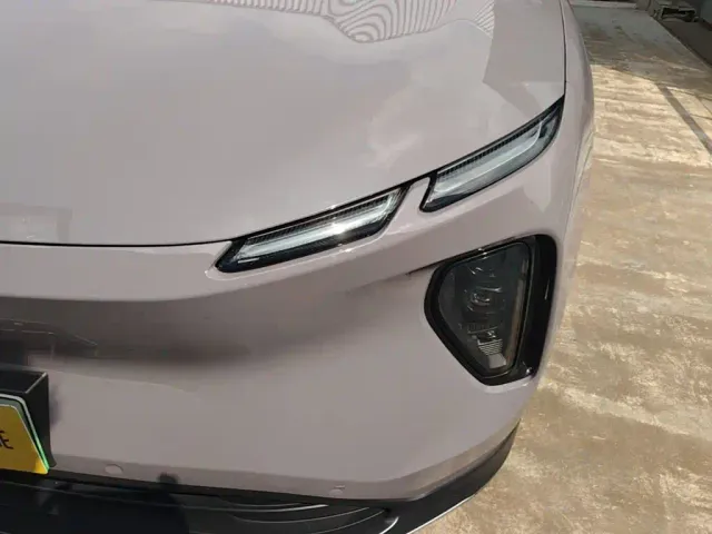 Nio EC6 — Фото автомобиля 23