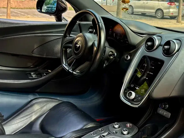 McLaren GT — Фото автомобиля 6