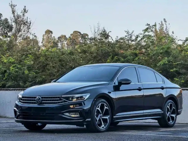 Фотография автомобиля — Volkswagen Magotan