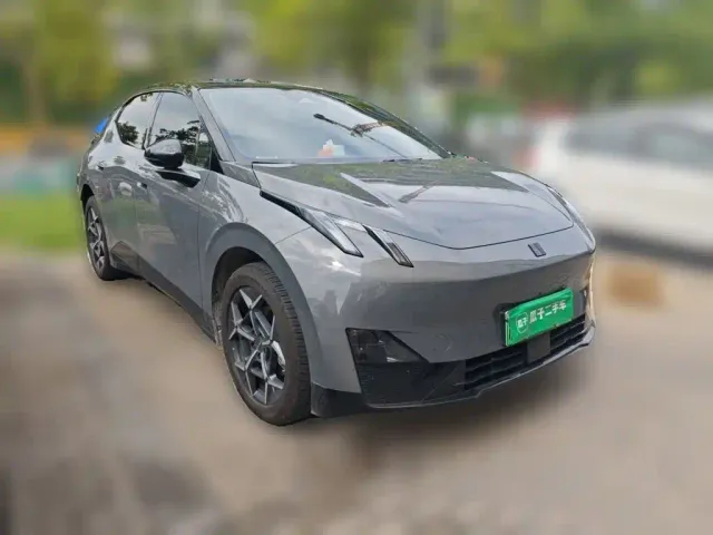 Lynk & Co Z20 — Фото автомобиля 22
